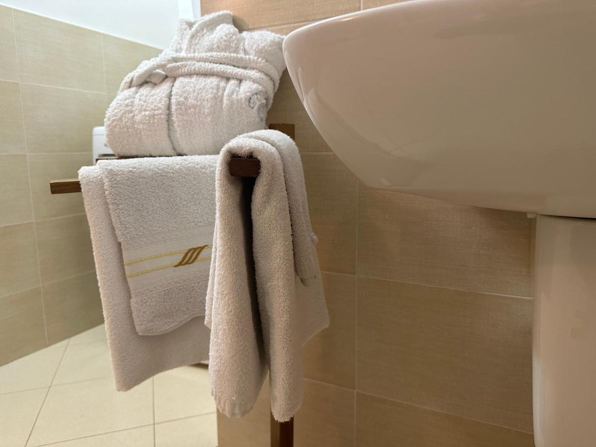 Feel - Accademia Carrara Apartment بيرغامو المظهر الخارجي الصورة