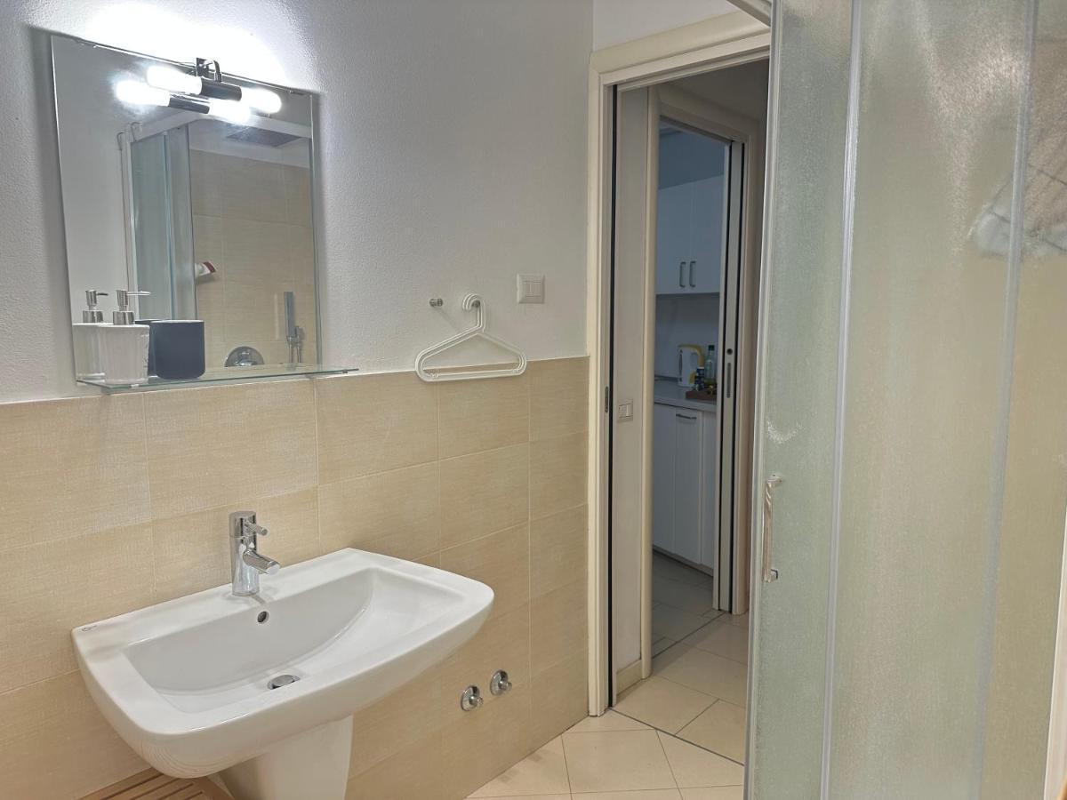 Feel - Accademia Carrara Apartment بيرغامو المظهر الخارجي الصورة