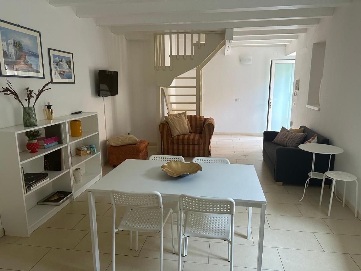 Feel - Accademia Carrara Apartment بيرغامو المظهر الخارجي الصورة